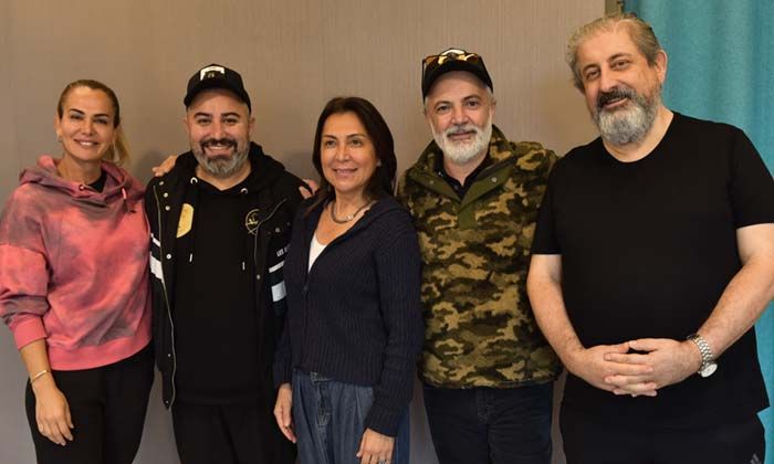 ‘Öt Bakalım’ filminin okuma provası için bir araya geldiler