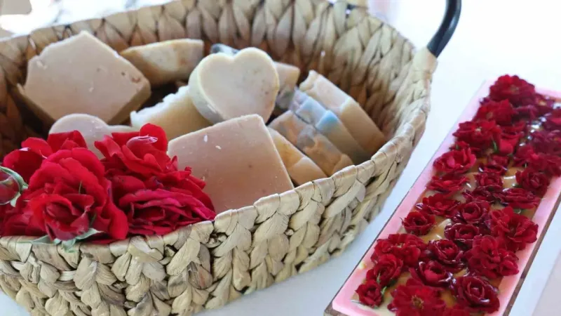 Hobi olarak başladı şimdi 45 çeşit sabun üretiyor