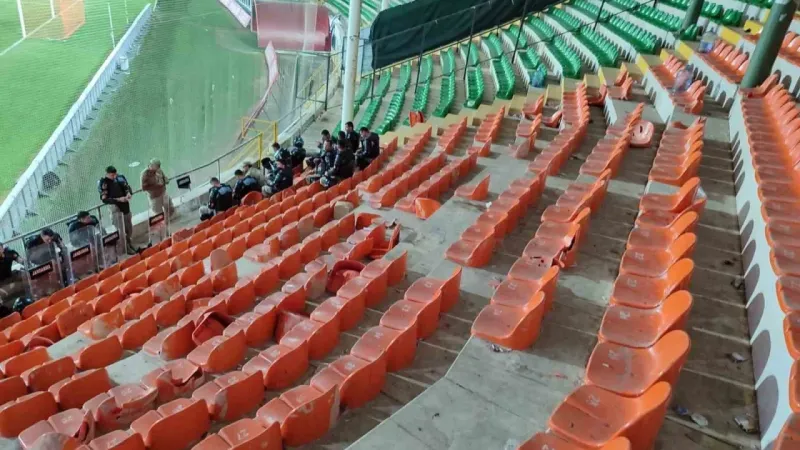 Alanyaspor, Antalyaspor taraftarının stada verdiği zarar için TFF’ ye başvuruda bulundu