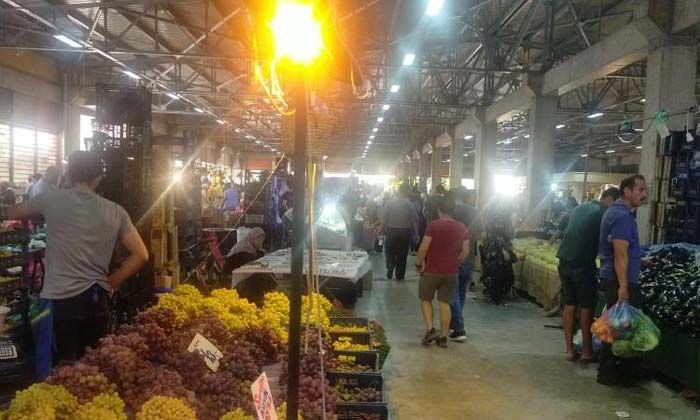 Pazarcıların ışıklı oyununu zabıta ekipleri ortaya çıkardı