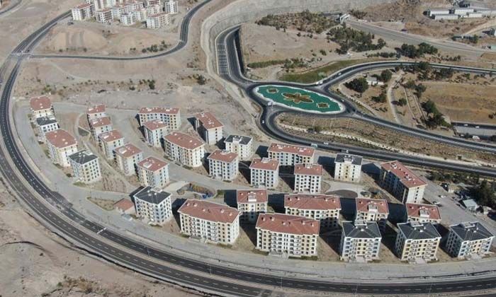 İzmir’de deprem konutları sahiplerini bulmaya devam ediyor