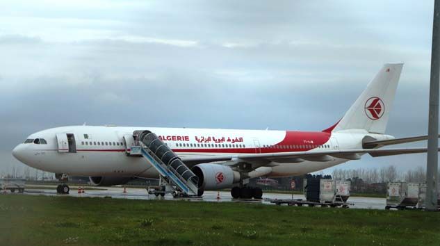 Cezayir’deki Türkler ülkeye getirildi