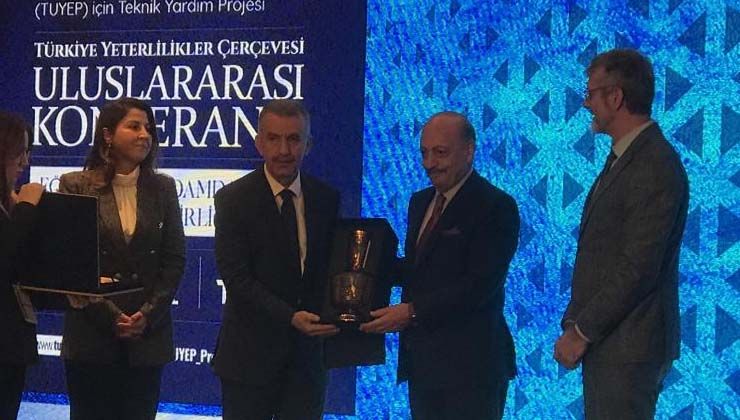 Bakan Bilgin: Türkiye 250 milyar dolarlık ihracat hedefine doğru devam ediyor