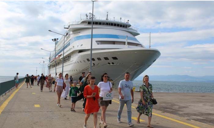 Kültür ve Turizm Bakanlığı: Ziyaretçi sayısı 40 milyonu, turizm geliri 35 milyar doları aştı