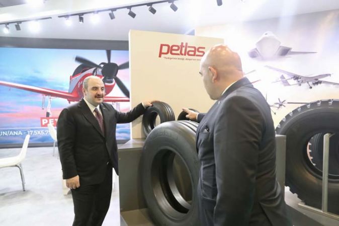 Milli Muharip Uçak ve SİHA lastikleri görücüye çıktı