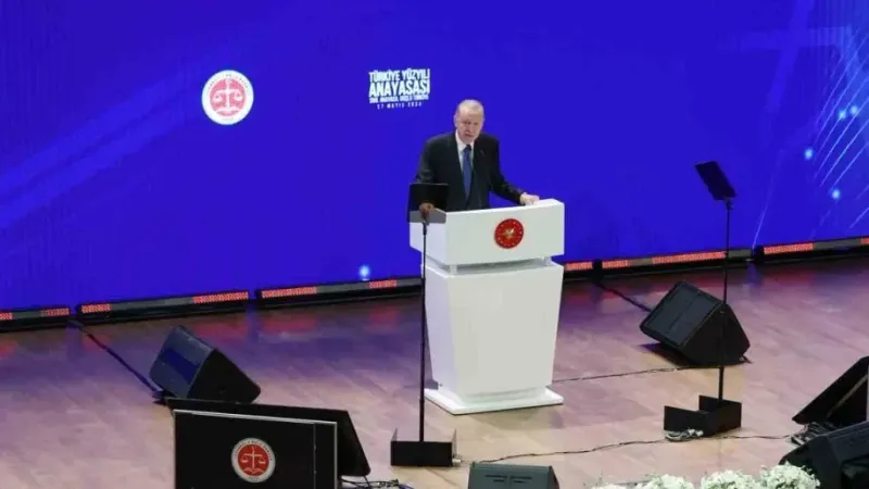 Cumhurbaşkanı Erdoğan: "Çerçevesini darbecilerin çizdiği sorunlu anayasa ile yola devam edemeyiz"