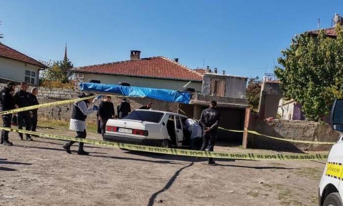 Kayseri’de otomobil içinde kadın ve erkek cesedi bulundu