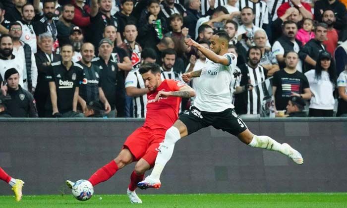 Şenol Güneş’li Beşiktaş, Ümraniyespor’u farklı mağlup etti