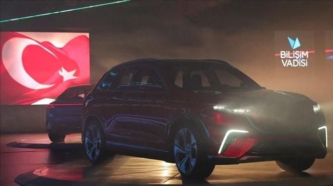 Murat Kekilli yerli otomobile şarkı yazdı