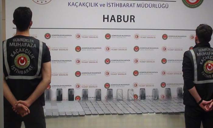 Binlerce kaçak cep telefon ele geçirildi