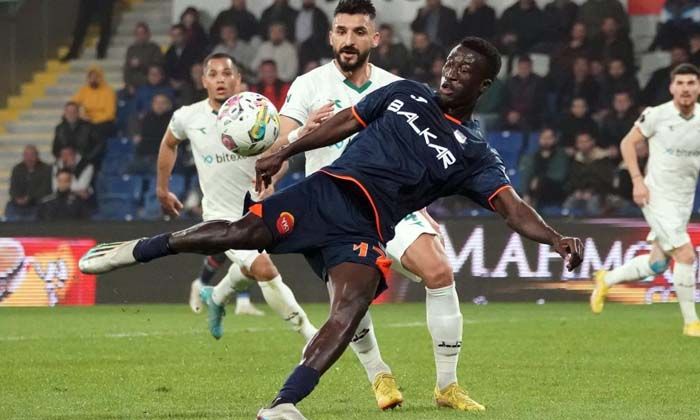Medipol Başakşehir, Giresunspor’u üç golle geçti: 3-1