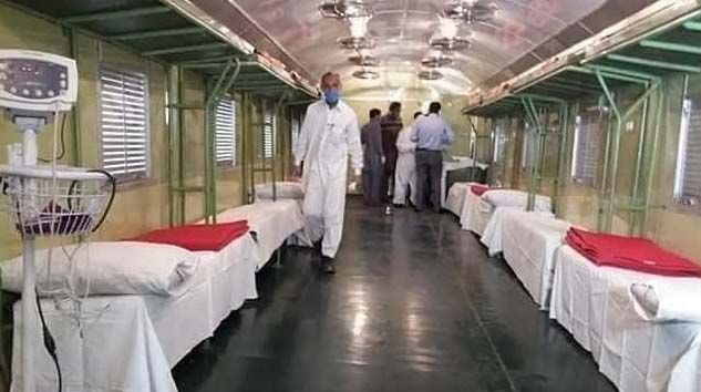 Pakistan trenleri karantina merkezlerine çeviriyor