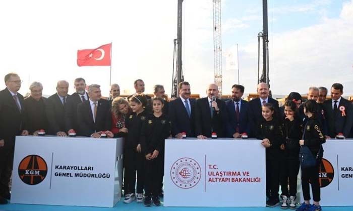 Balıkesir geçişini 5 dakikaya düşürecek Kuzeybatı Çevreyolu’nun temeli törenle atıldı