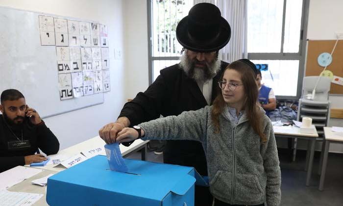 İsrail’de halk genel seçimler için sandık başında