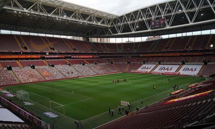 Nef Stadyumu’nda 13. Galatasaray – Beşiktaş derbisi