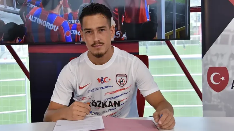 Altınordu'da yetişti Dortmund'a transfer oldu