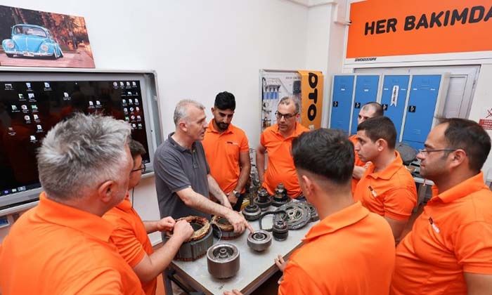 Hibrit ve elektrikli araçlar için en yetkin hizmet Otopratik’te