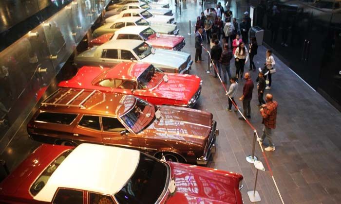 Klasik otomobiller göz kamaştırıyor