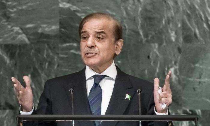 Pakistan Başbakanı Şerif: Bu komplonun bir parçası olduğum kanıtlanırsa istifa edeceğim