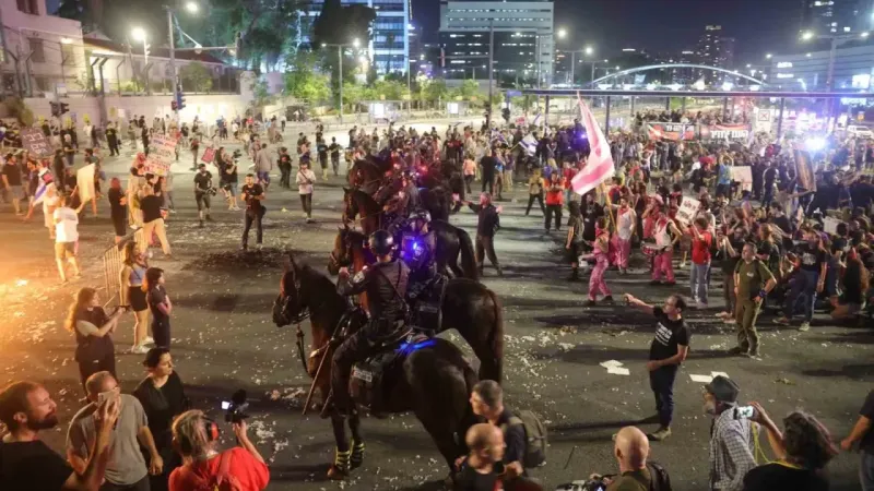 Tel Aviv’de 120 bin kişilik hükümet karşıtı protesto Tel Aviv’de 120 bin kişilik hükümet karşıtı protesto