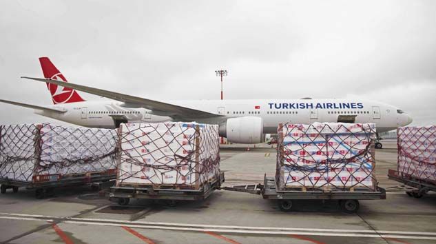 THY dünyanın dört bir yanına sağlık malzemeleri taşıyor