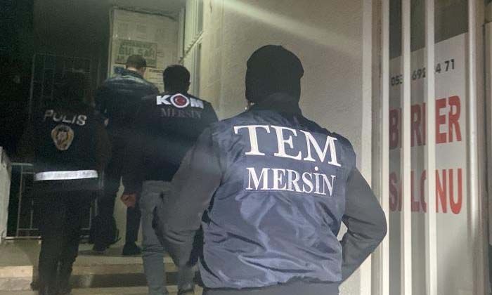 Mersin’de 150 polisle FETÖ’ye eş zamanlı operasyon