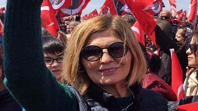 CHP Kadıköy ilçe kadın kolu yöneticisi korona virüsten can verdi