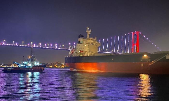 228 metre boyundaki gemi İstanbul Boğazı’nda arızalandı