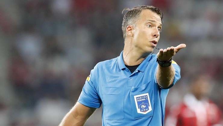 42 yaşındaki hakem felç geçirip hayatını kaybetti