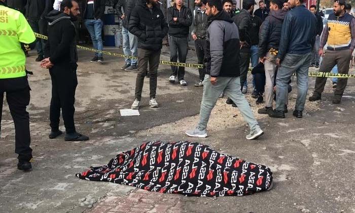 Elazığ’da beton mikserinin altında kalan Emel Errahil hayatını kaybetti