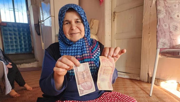 Ahırda sakladığı eski paraları 36 yıl sonra buldu