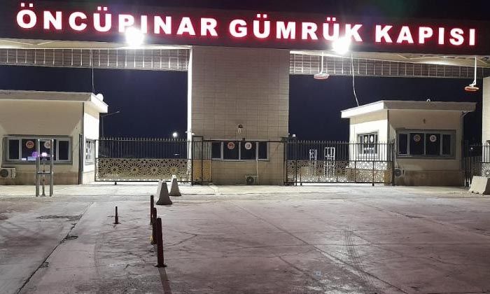 Terör örgütünün attığı 3 roket Kilis’e düştü