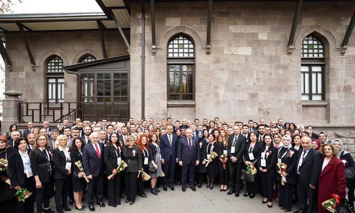 TBMM Başkanı Şentop ve Bakan Özer, öğretmenlerle bir araya geldi