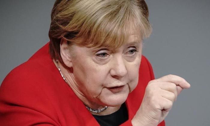 Merkel’den Putin itirafı: Putin, politik açıdan işiniz bitti mesajı verdi