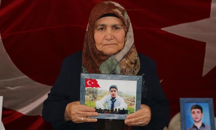 Evlat nöbetindeki şeker hastası anne: Bu çile bitsin, biz artık yorulduk