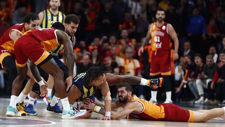 Pota derbisi Fenerbahçe’nin