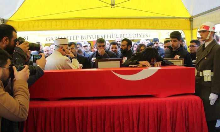 Şehit Teğmen Duabey Onur Öztürkmen son yolculuğuna uğurlandı