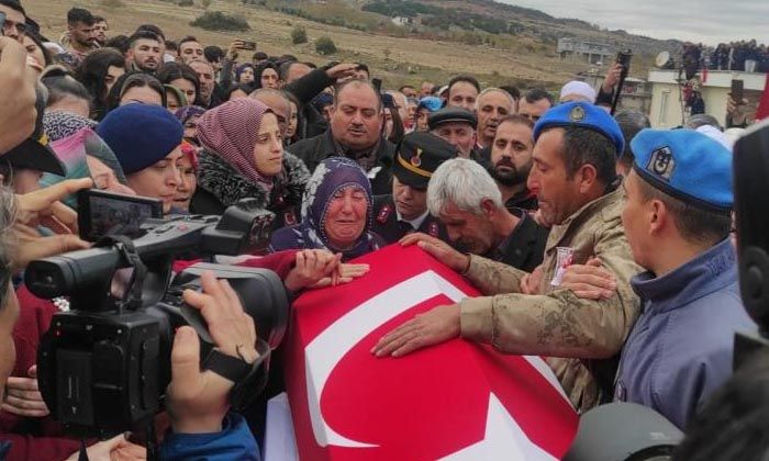 Pençe-Kilit şehidi Mehmet Demir’e son görev