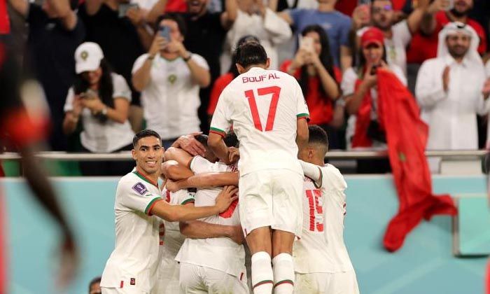 Fas sürpriz yaptı, gruptan lider olarak çıktı