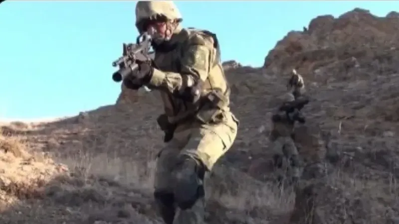 Pençe-Kilit Operasyonu bölgesinde 3 PKK’lı terörist etkisiz hale getirildi Pençe-Kilit Operasyonu bölgesinde 3 PKK’lı terörist etkisiz hale getirildi