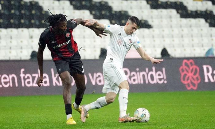 Hazırlık maçında Beşiktaş ile Fatih Karagümrük berabere kaldı