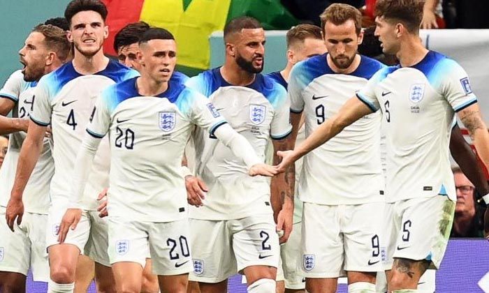 Senegal’i eleyen İngiltere çeyrek finalde Fransa’nın rakibi oldu Senegal’i eleyen İngiltere çeyrek finalde Fransa’nın rakibi oldu