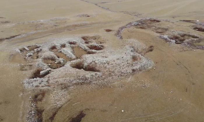 Baraj suları çekilince 1500 yıllık hamam ve kilise kalıntıları ortaya çıktı