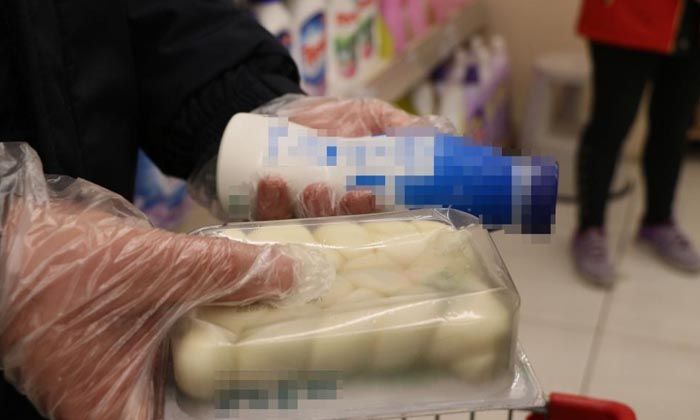 Zincir market denetiminde çıkan tarihi geçmiş ürünler herkesi şaşırttı