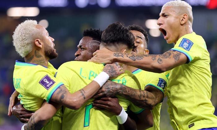 Brezilya, çeyrek final biletini 4 golle aldı