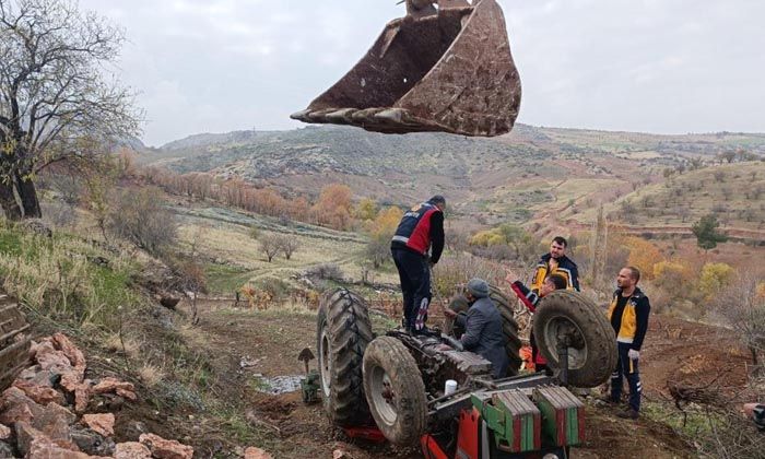 Adıyaman’da Halil Abuş traktörün altıda kalarak hayatını kaybetti