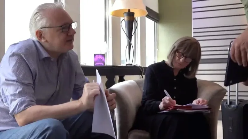 WikiLeaks’in kurucusu Assange, İngiltere’den ayrıldı