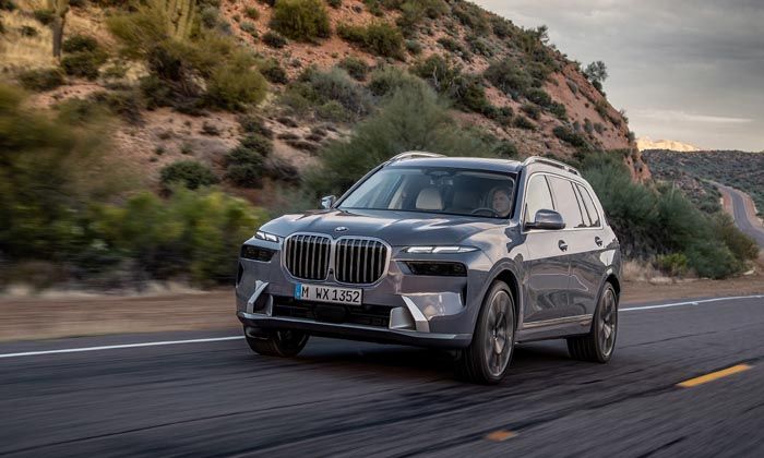 BMW’nin lüks SAV modeli Yeni BMW X7 Türkiye’de kullanıcılarıyla buluşmak için gün sayıyor