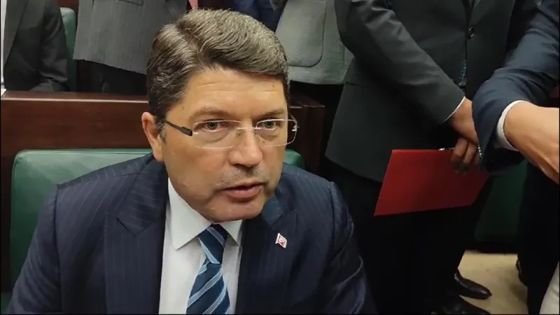 Bakan Tunç: "(Sinan Ateş cinayeti davası) Bağımsız yargının kararını bekleyelim"