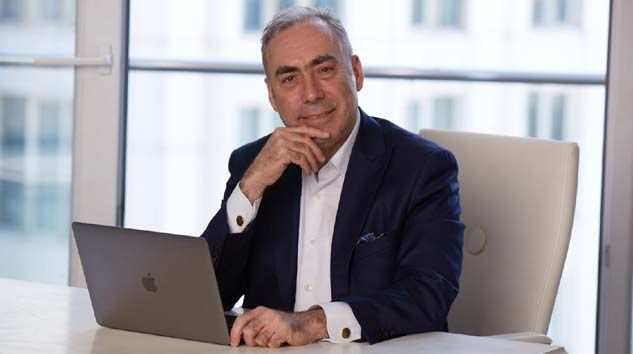 Uzak Doğu ülkelerinin gözdesi Eyüp Sabri Tuncer